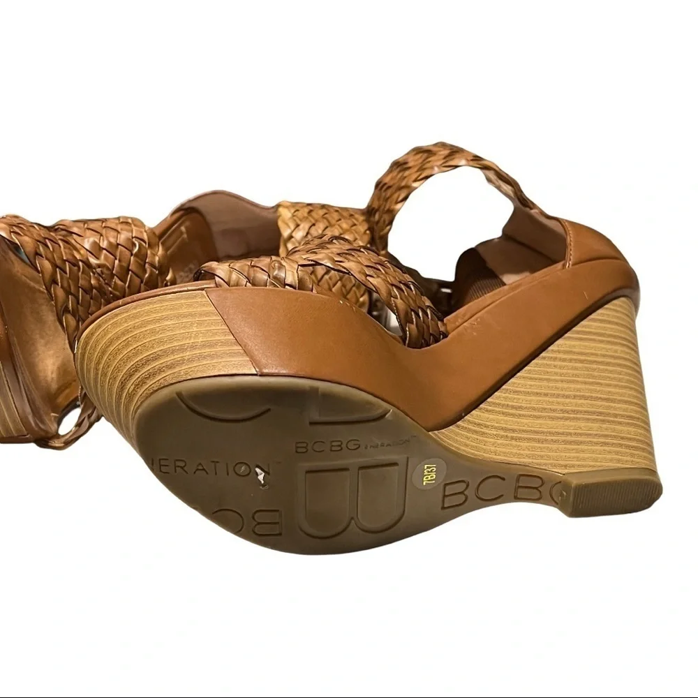 BCBGeneration Candiss Roll Weave Vachetta Open-toe 5”Wedge Platform Sandal 7B